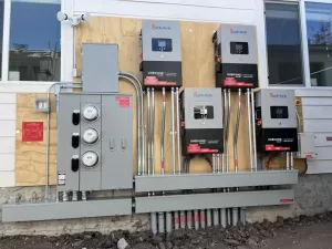 glo-electric-grid assisted’ mini-grid system